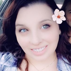 Meet your Posher, Katelyn